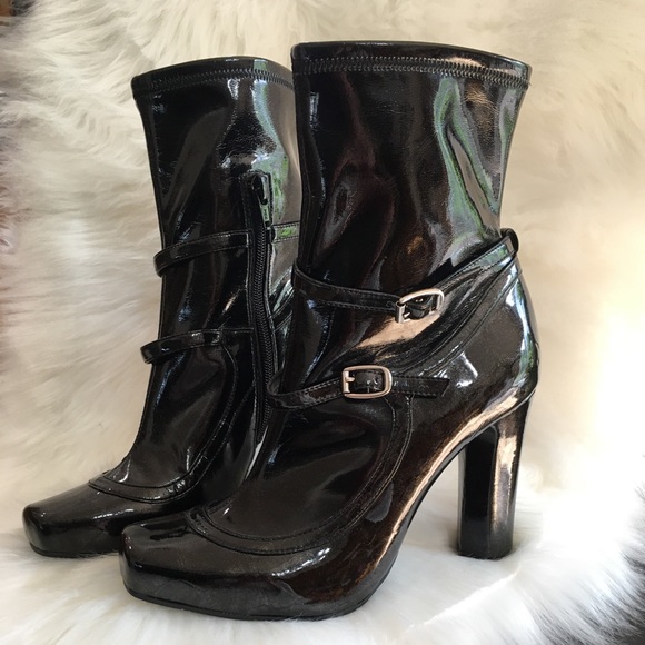 🆕 BCBGeneration, Shimmery Patent Booties, Sz 7.5 - Picture 3 of 4